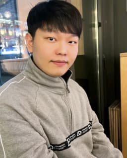 센터 사진